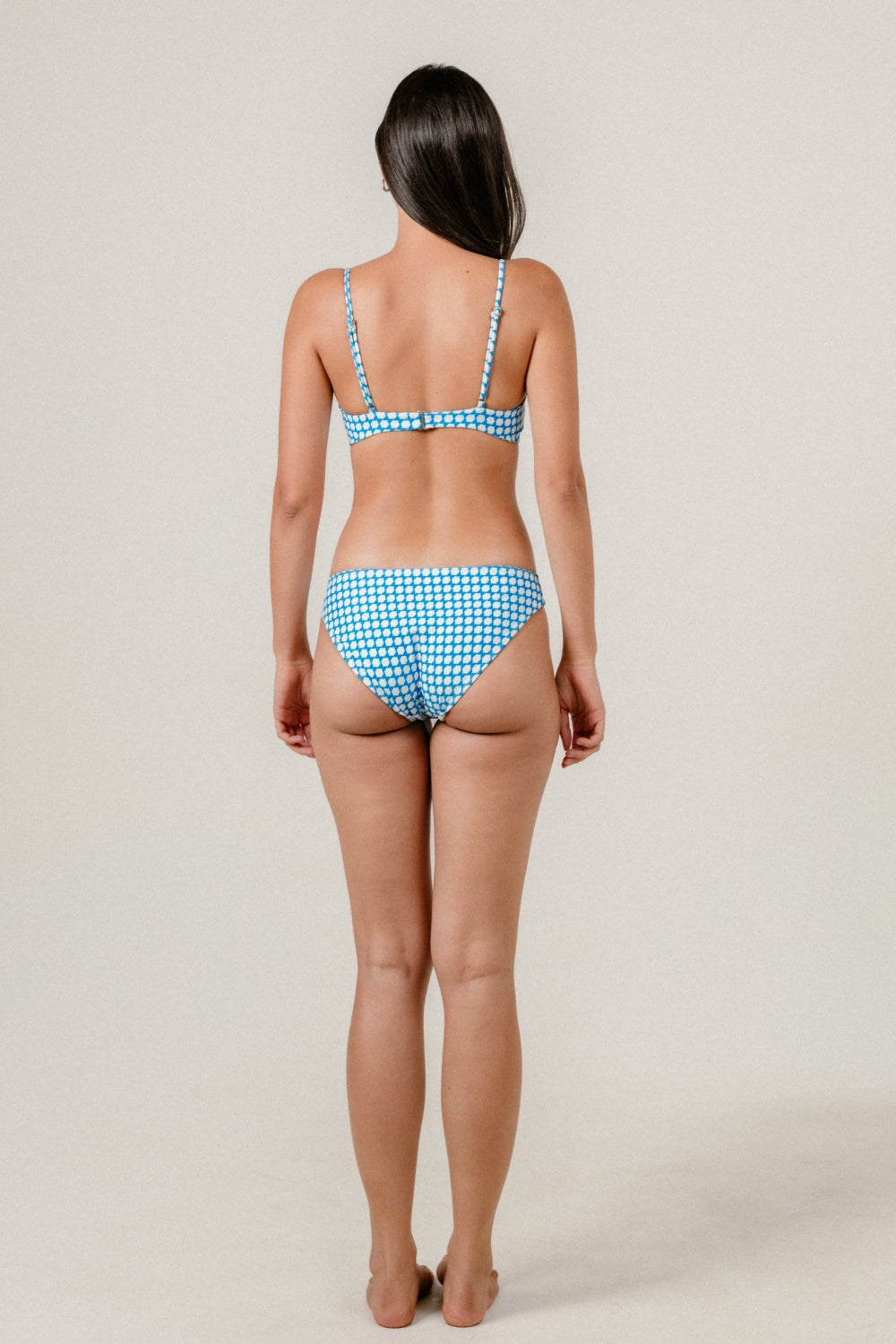 Anja Bottoms in Blue Nique