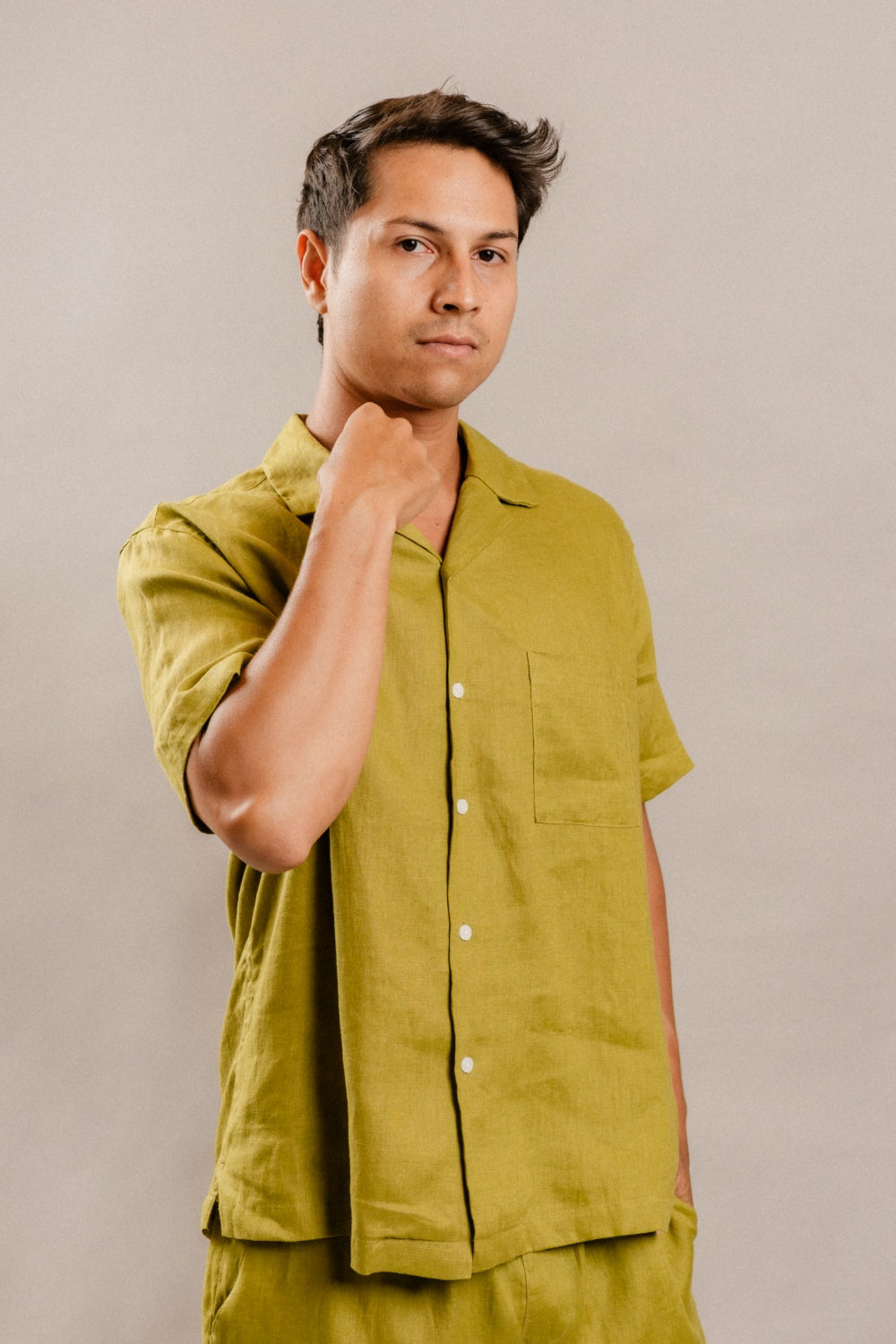 Dan Shirt in Olive Green Linen
