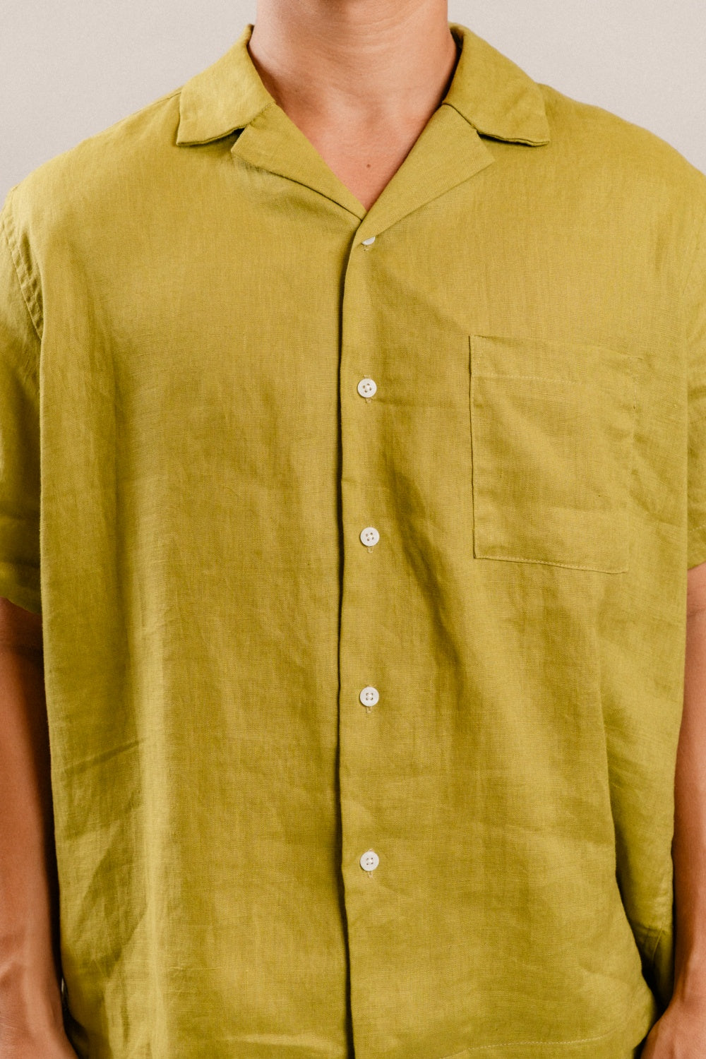 Dan Shirt in Olive Green Linen
