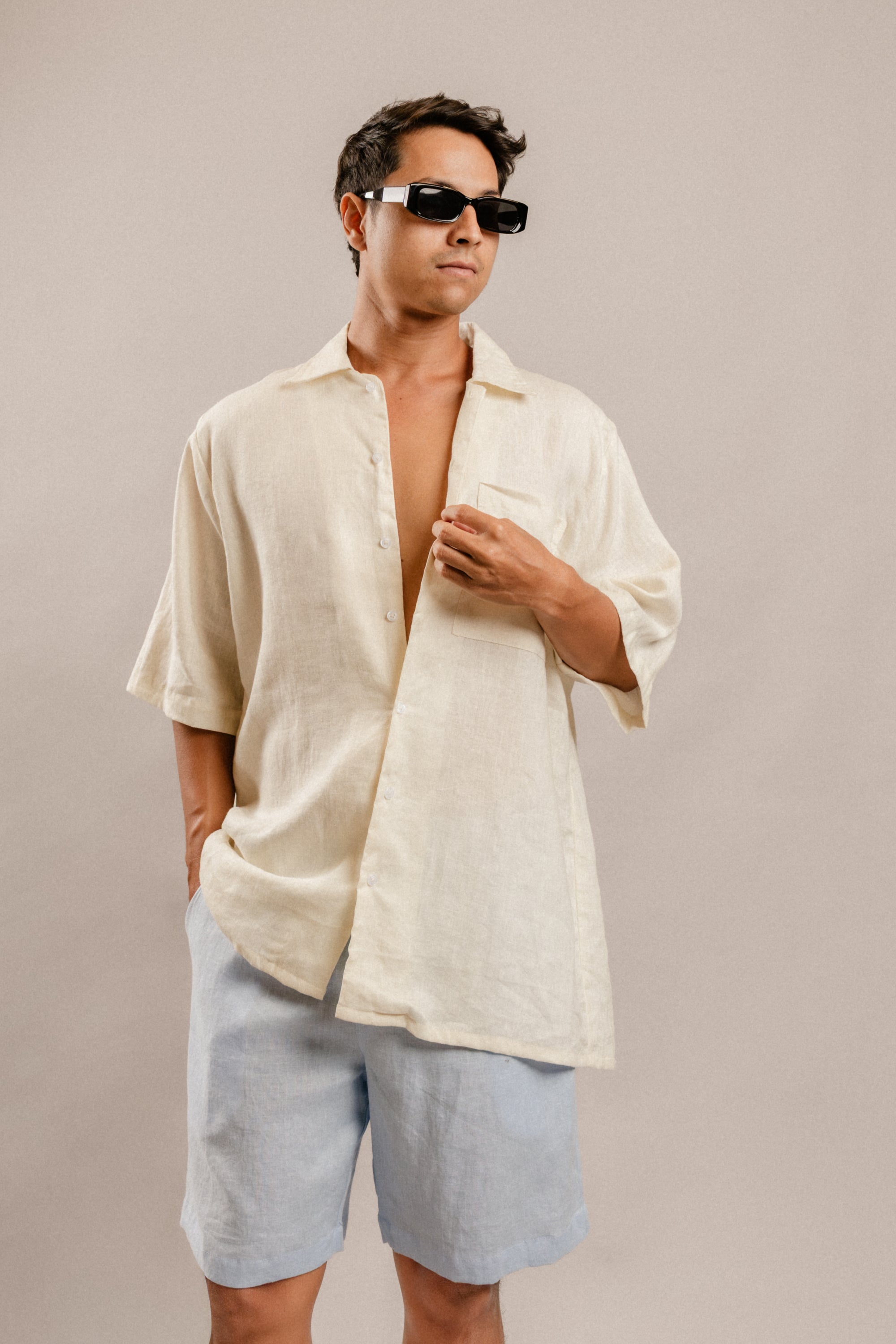 Henry Shorts in Light Blue