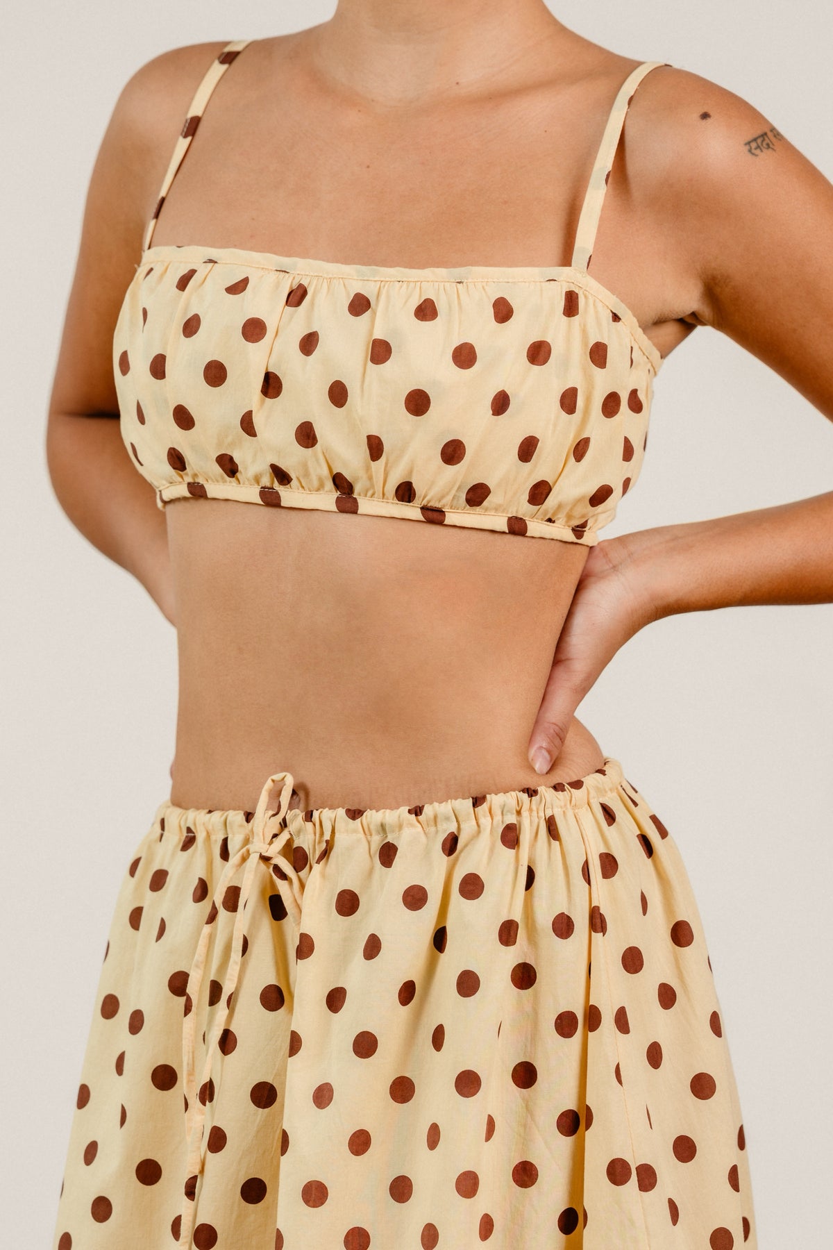 Alice Top Polkadot Chocolate in Butter Yellow