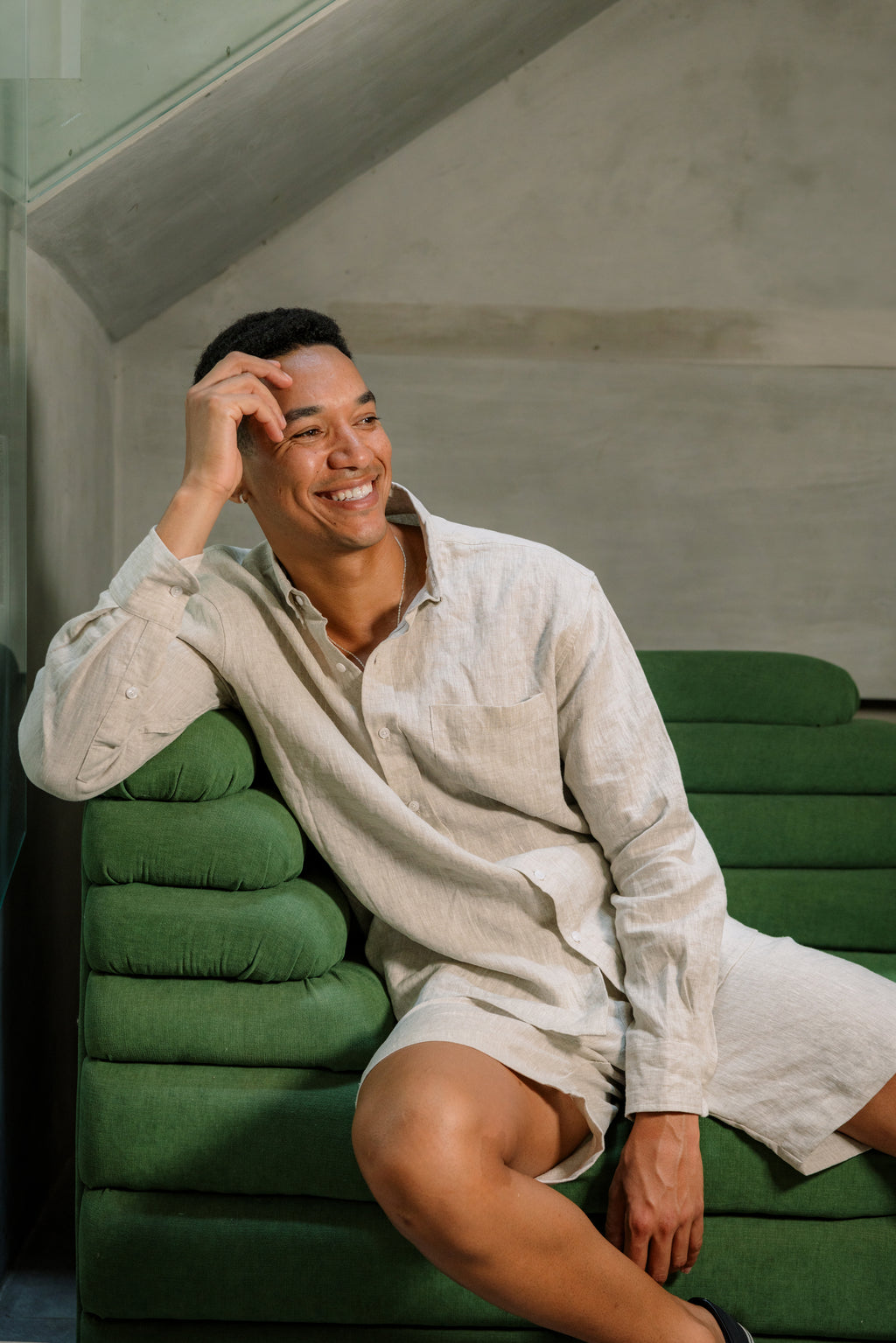Henry Shorts in Natural Linen
