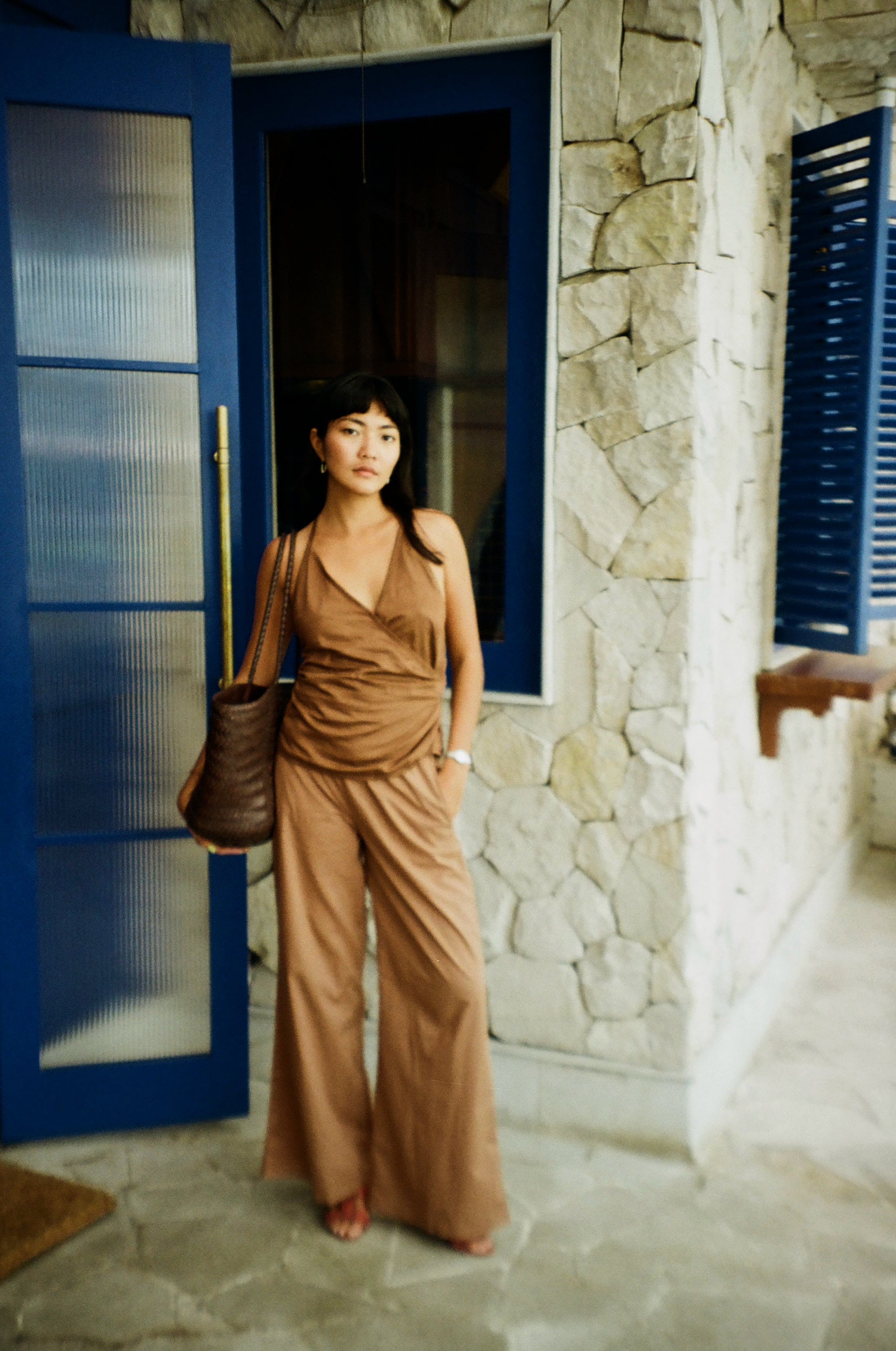 Sarah Pants in Mocha Mousse