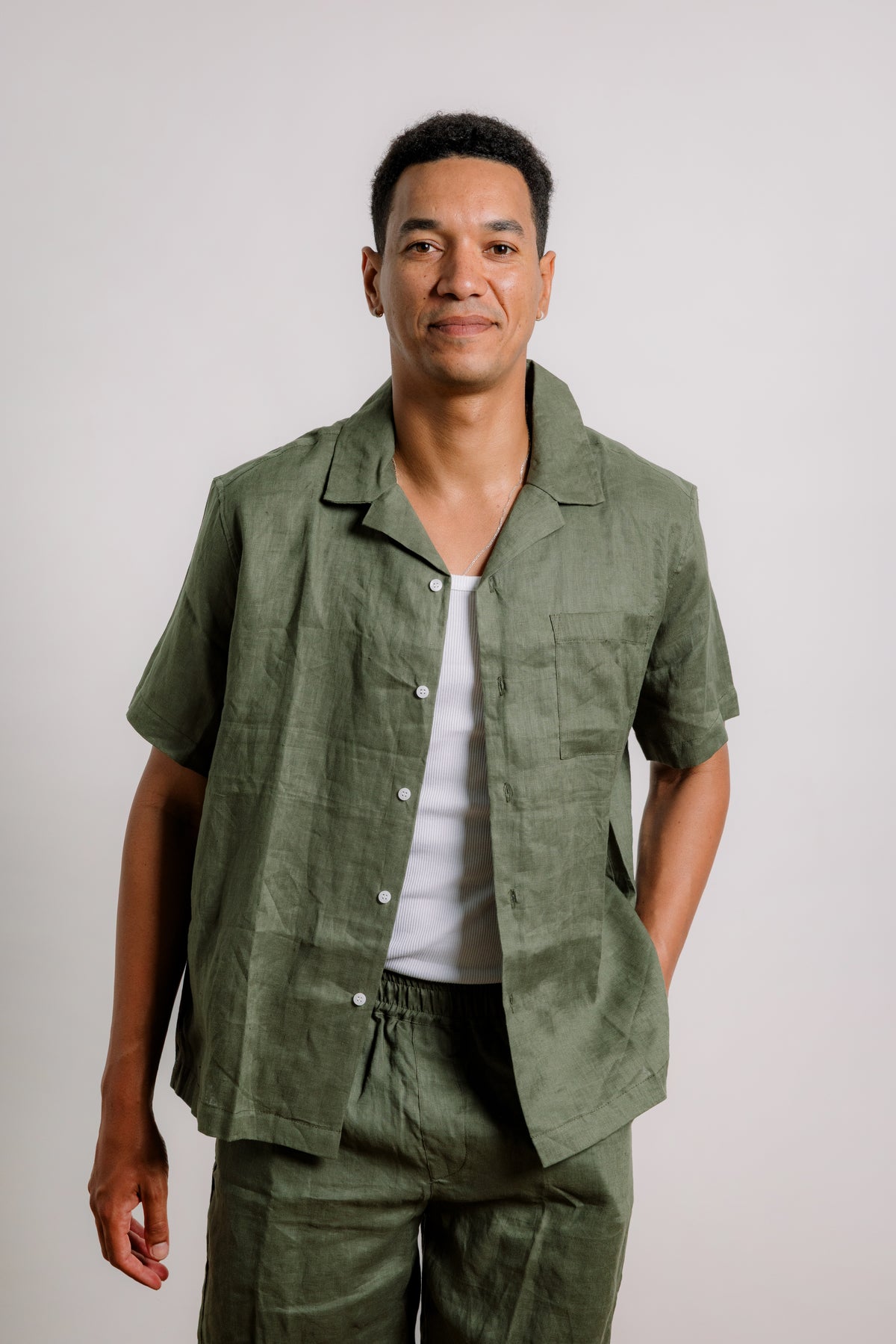 Dan Shirt in Dark Olive