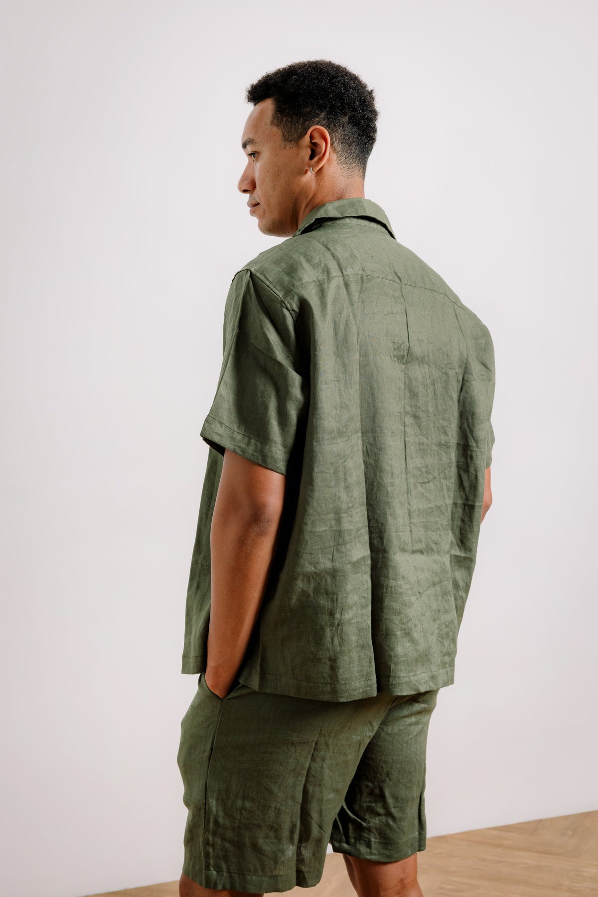 Dan Shirt in Dark Olive