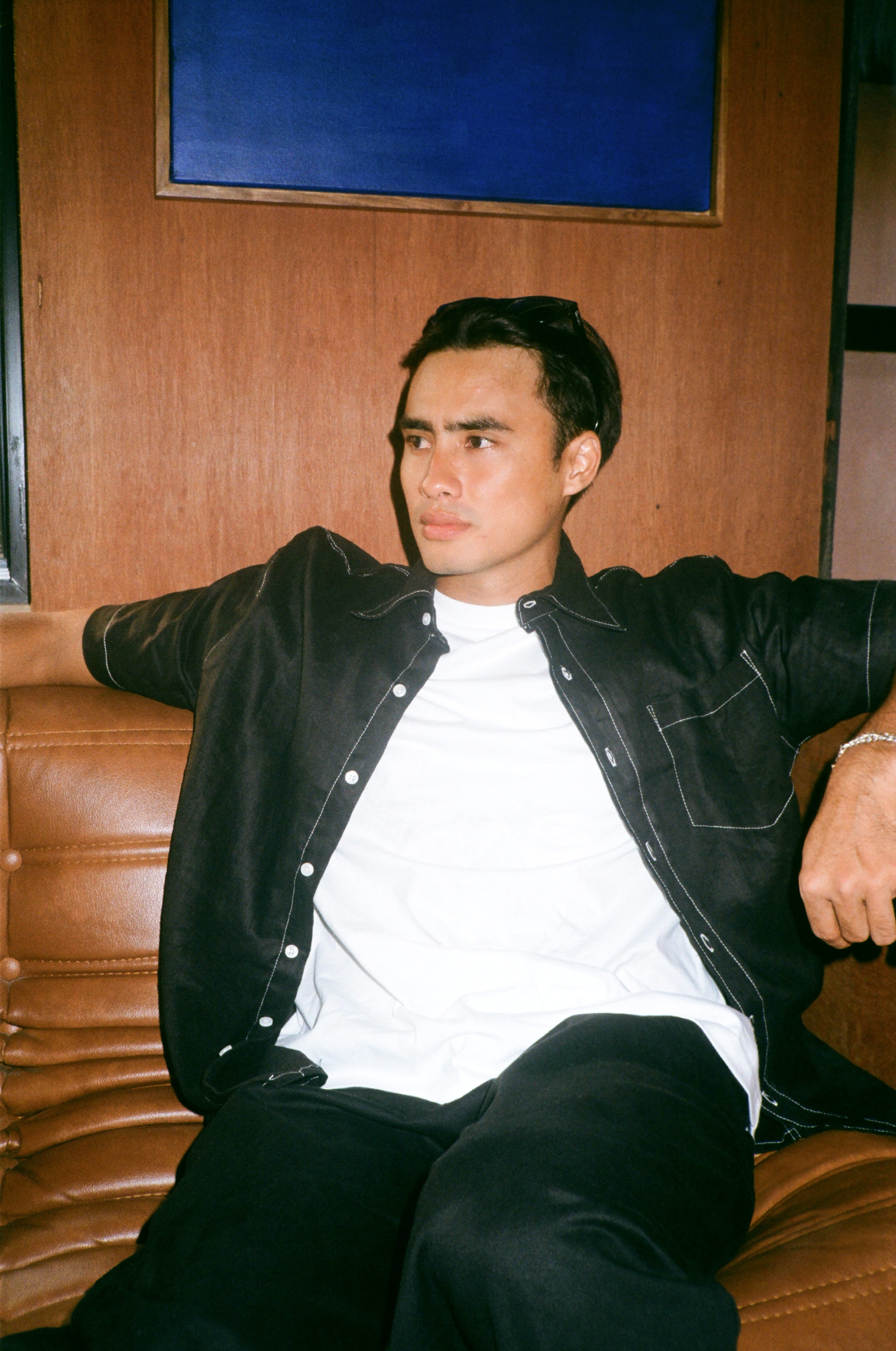 Osmond Shirt White Contras in Black Linen